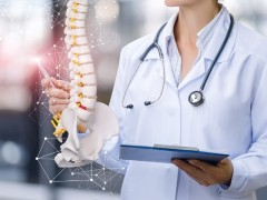 جراح و متخصص ارتوپدی